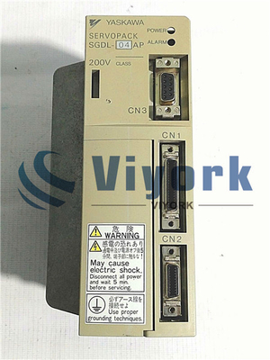 Yaskawa SGDL-04AP Industrial Servo Drive 50 / 60HZ 200 - 230VAC INPUT 6AMP