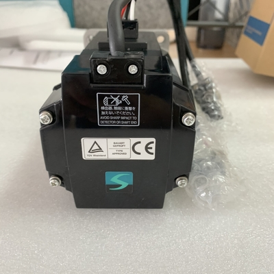 Mitsubishi HC-MFS73-S24 AC Servo Motor 3 PHASE 750 W 117 V 3000 RPM 5.2 A CIB NEW AND ORIGINAL GOOD PRICE