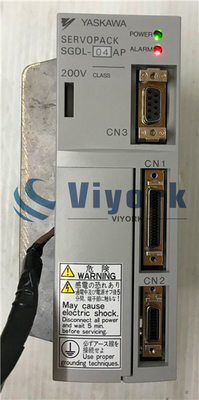 Yaskawa SGDL-04AP Industrial Servo Drive 50 / 60HZ 200 - 230VAC INPUT 6AMP