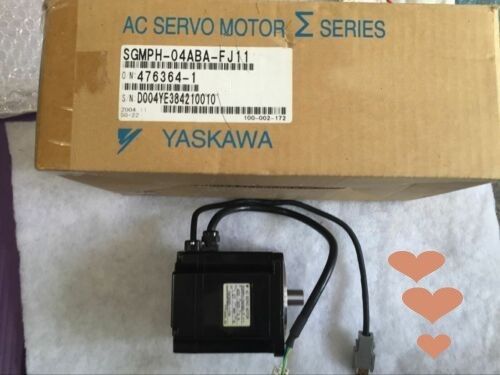 Yaskawa SGMPH-04ACA-SW11 AC SERVO MOTOR 200V 0.89A 100W 3000RPM NEW