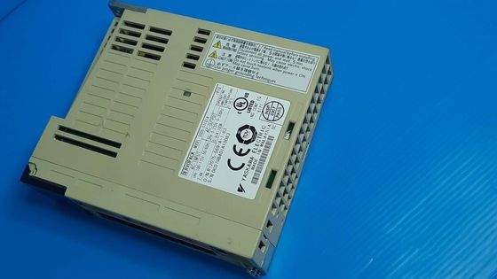 Yaskawa SGDS-01F01A AC SERVO AMPLIFIER 200-230V 50/60HZ 2.4A 100W NEW