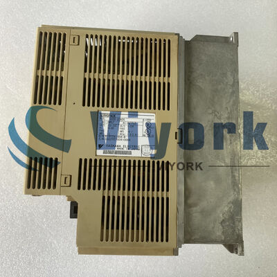 Yaskawa SGDB-20ADG SERVO AMPLIFIER 16.7 AMP / 1.8KW 200-230VAC USED