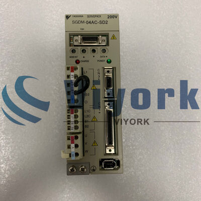 Yaskawa SGDM-04AC-SD2 SERVO DRIVE SIGMA II SERIES 2.1 AMP 200 WATT NEW