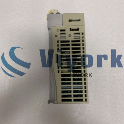 Yaskawa SGDM-04AC-SD2 SERVO DRIVE SIGMA II SERIES 2.1 AMP 200 WATT NEW