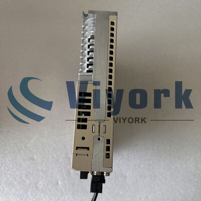 Yaskawa SGDV-2R8A01A SERVO DRIVE 230 VAC 50/60 HZ 400 W 2.8 AMP NEW
